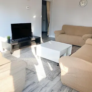 Séjour chez l'habitant Spacious Mbr Near Kennedy Subway & Go, Toronto